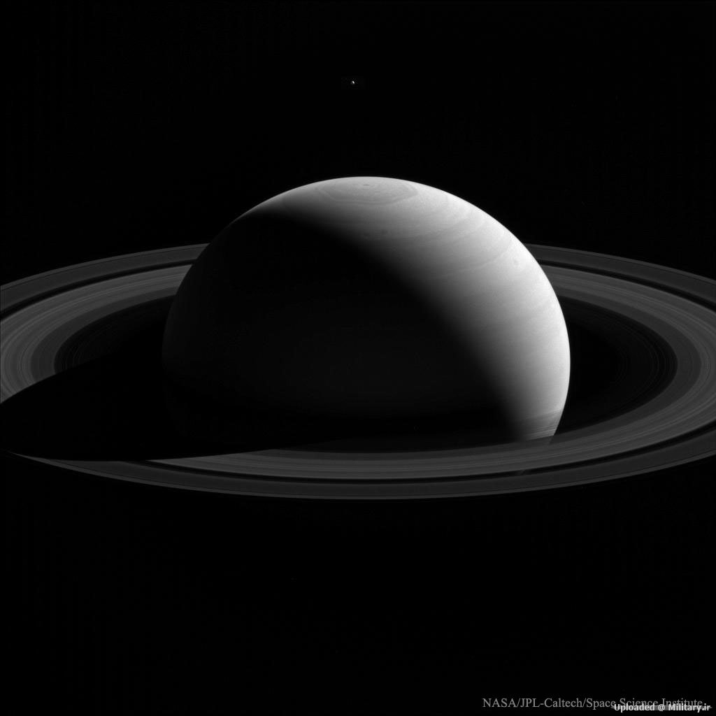 BehindSaturn_Cassini_1024.jpg