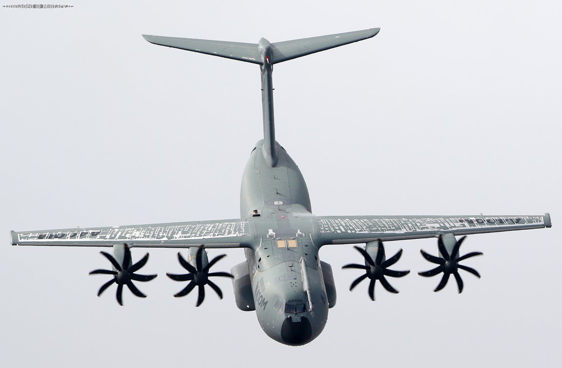 Airbus_A400M_Grizzly_1.jpg