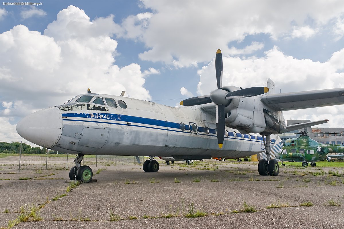 Antonov_An-24.jpg