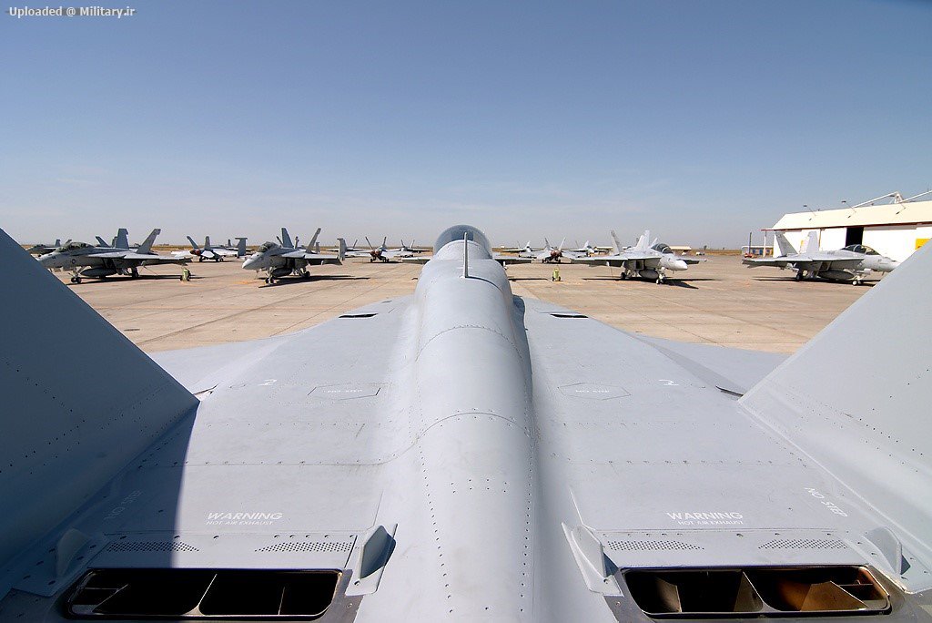 Boeing_F_A-18F_Super_Hornet_3.jpg