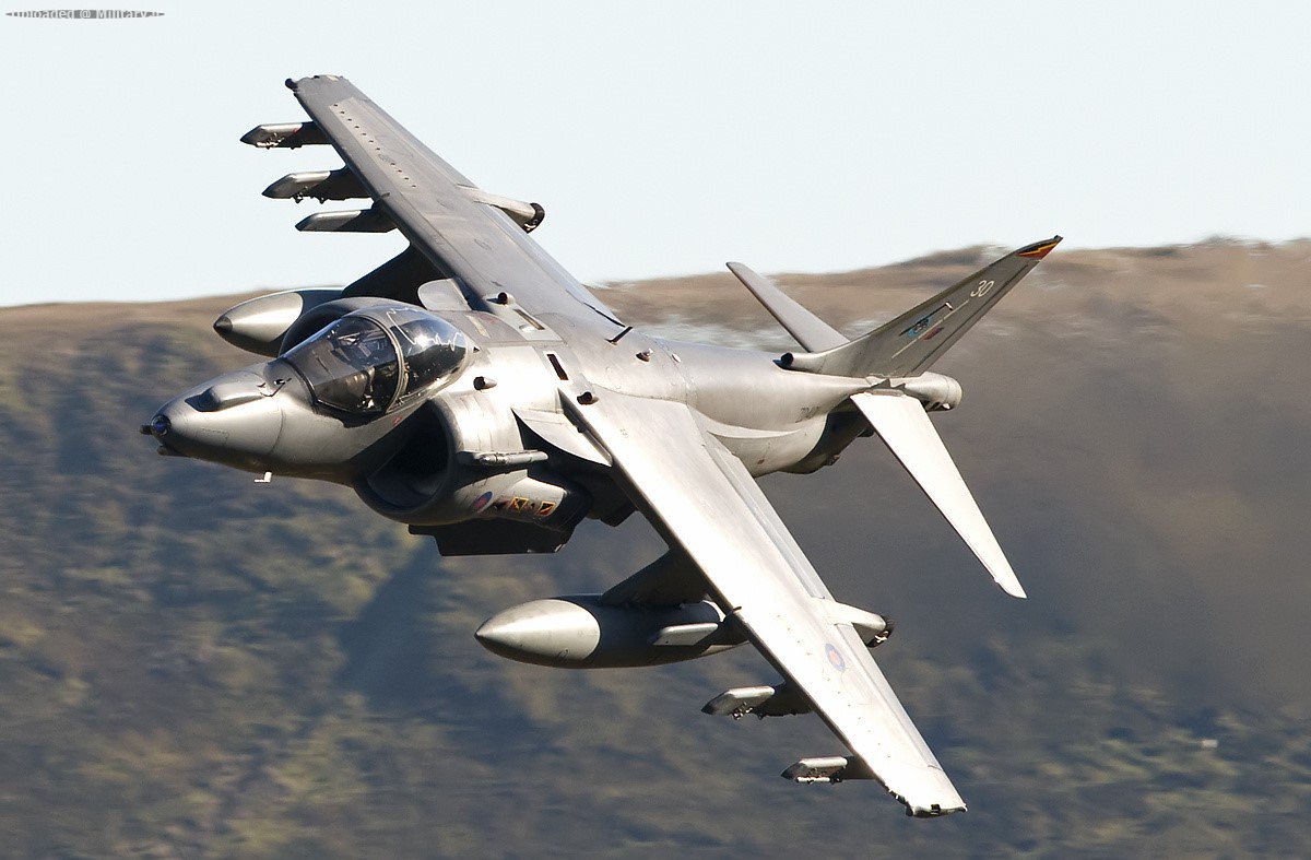 British_Aerospace_Harrier_GR9__3.jpg