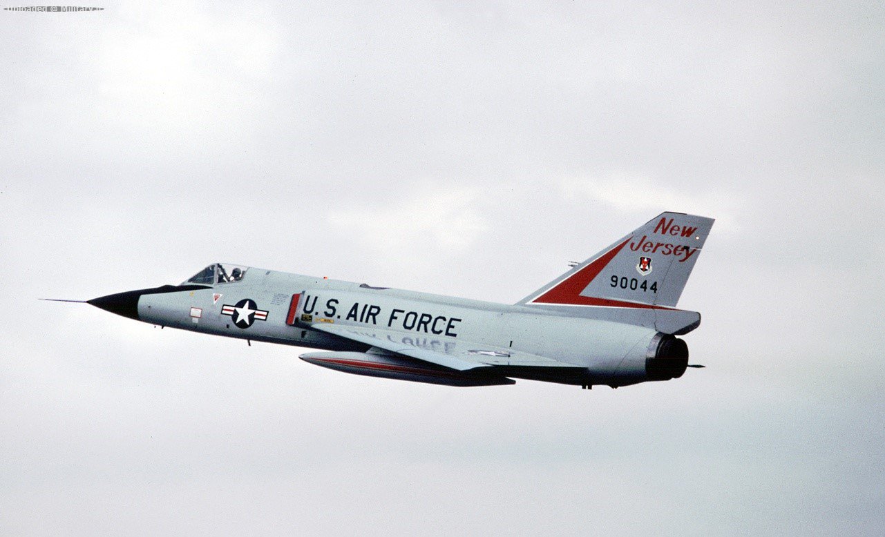 Convair_F-106A_Delta_Dart_3.jpg