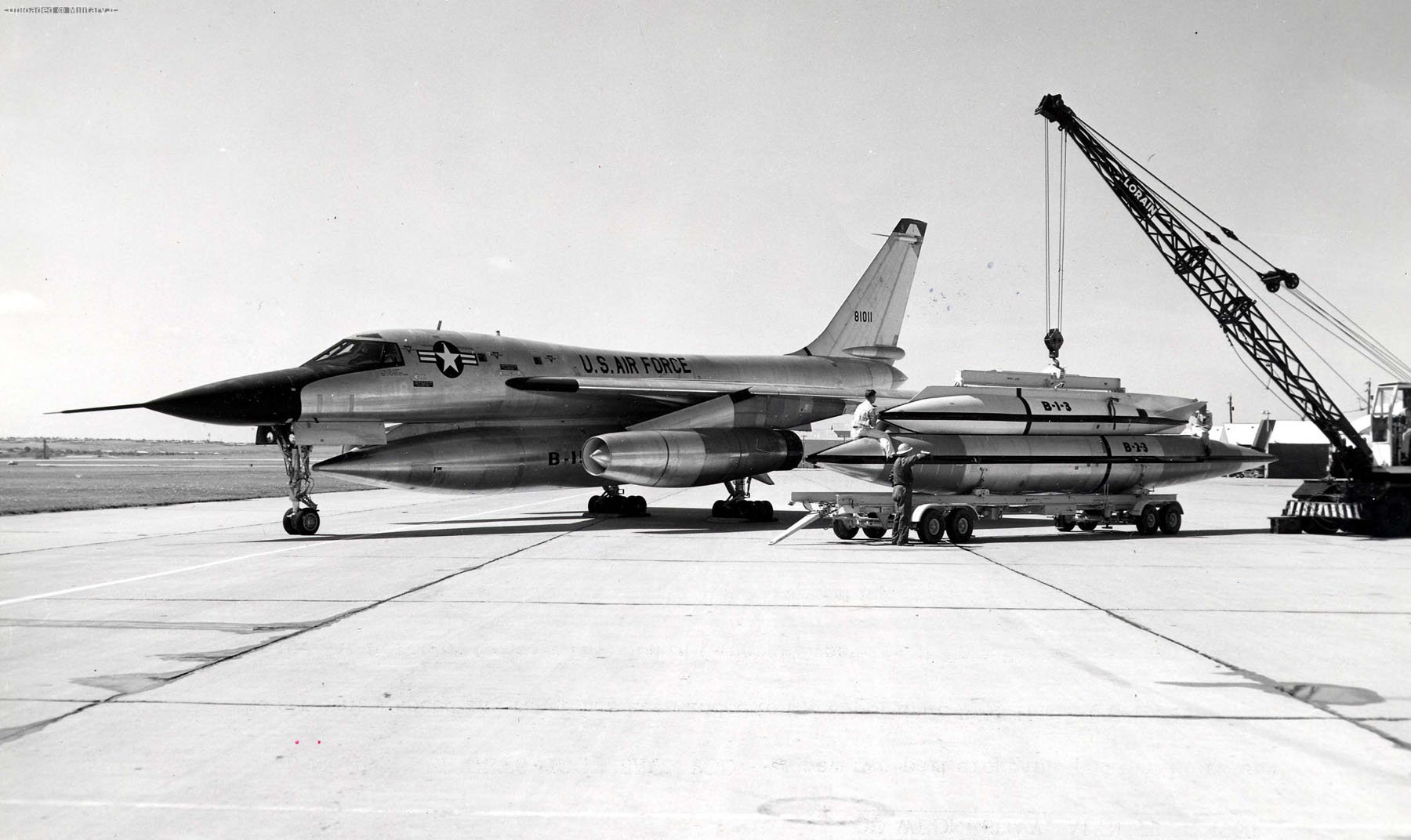 Convair_RB-58A_Hustler_3-4_front_view_28