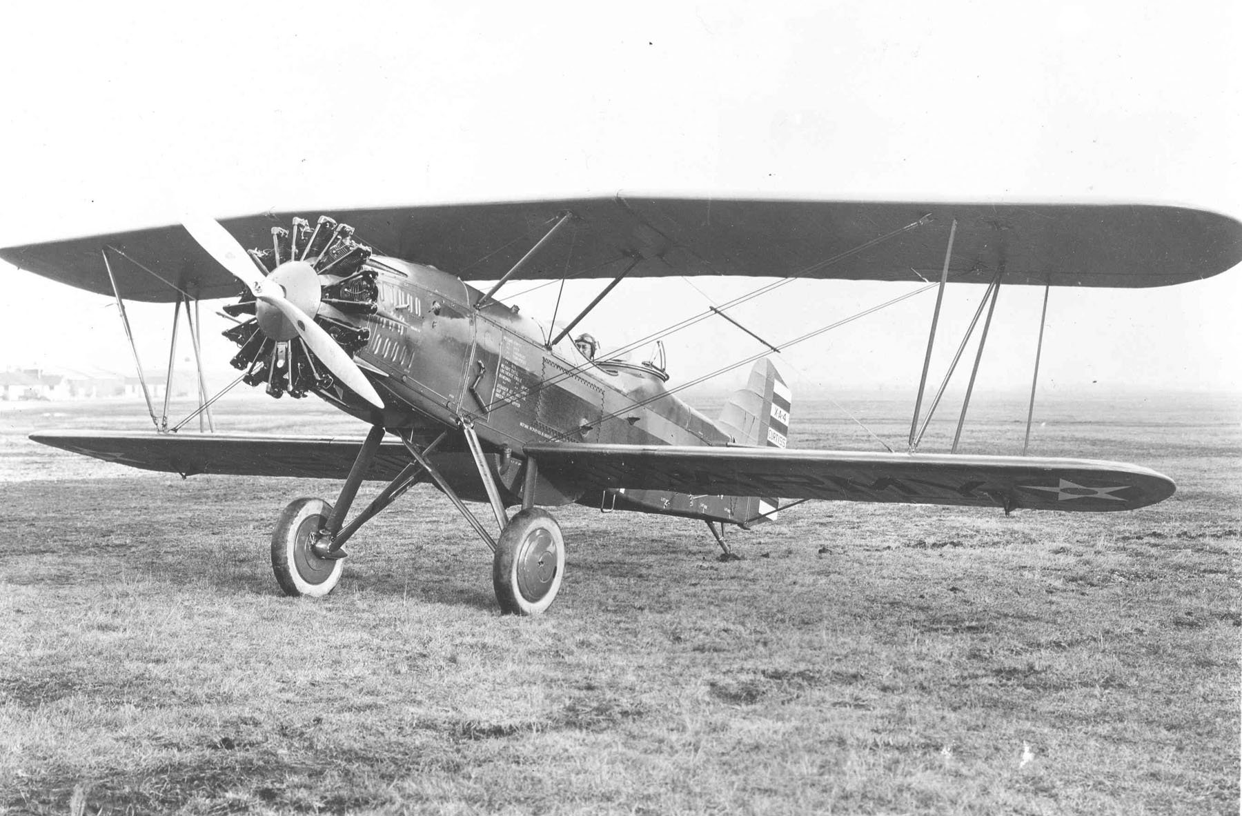 Curtiss_XA-4_parked.jpg