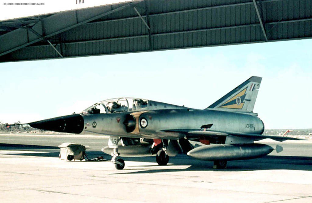 Dassault_28GAF29_Mirage_IIID_1.jpg
