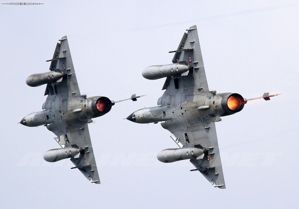 Dassault_Mirage_2000N.jpg