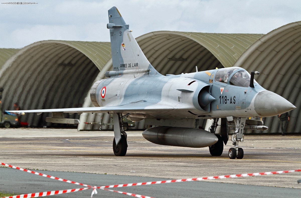 Dassault_Mirage_2000_-5F.jpg