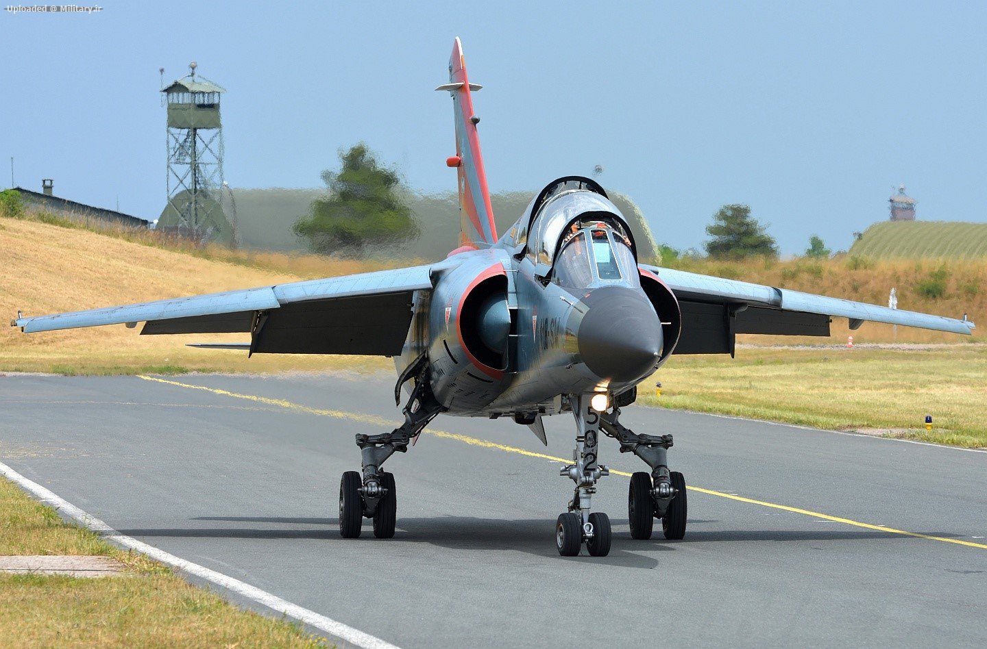 Dassault_Mirage_F1B_1.jpg