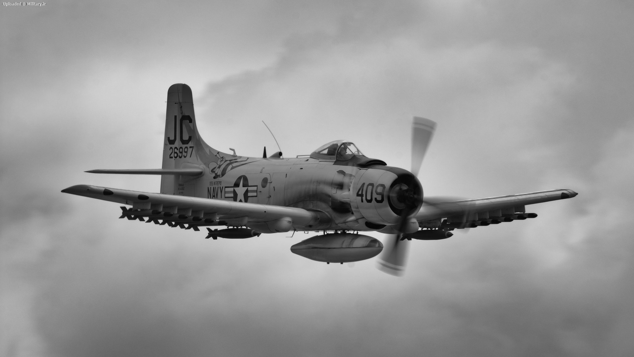 Douglas_A-1_Skyraider.jpg