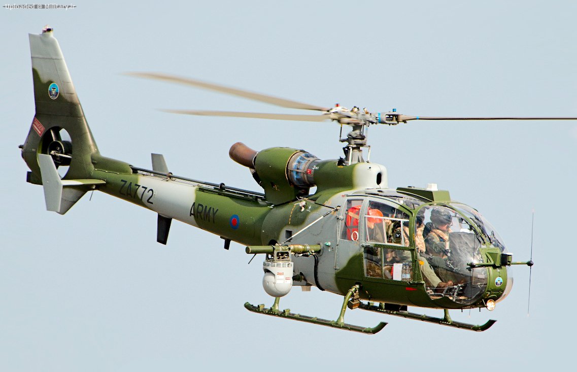 Gazelle_-_RIAT_2018_28cropped29.jpg