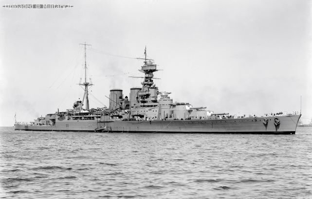 HMS_Hood_1.jpg