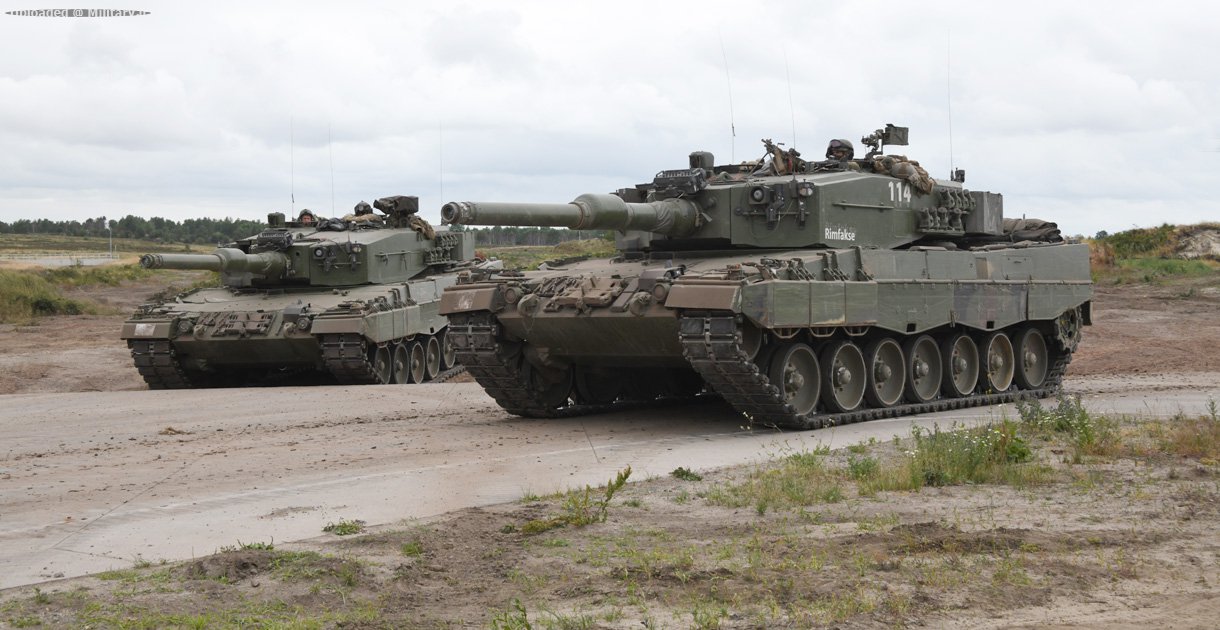 Leopard-2-A4-KMW-003-2-1.jpg