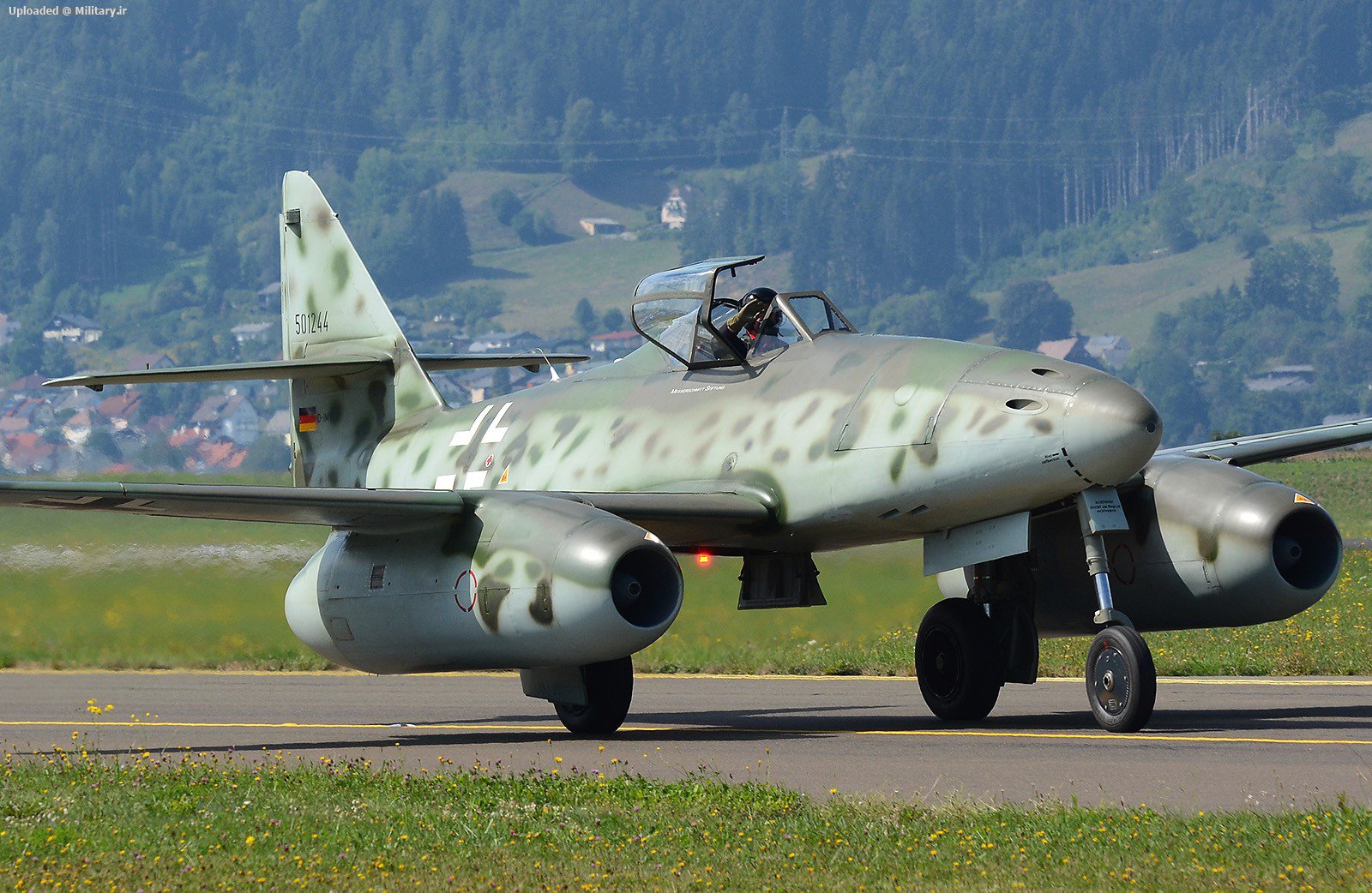 Messerschmitt_Me-262A-1C_Schwalbe_Replic