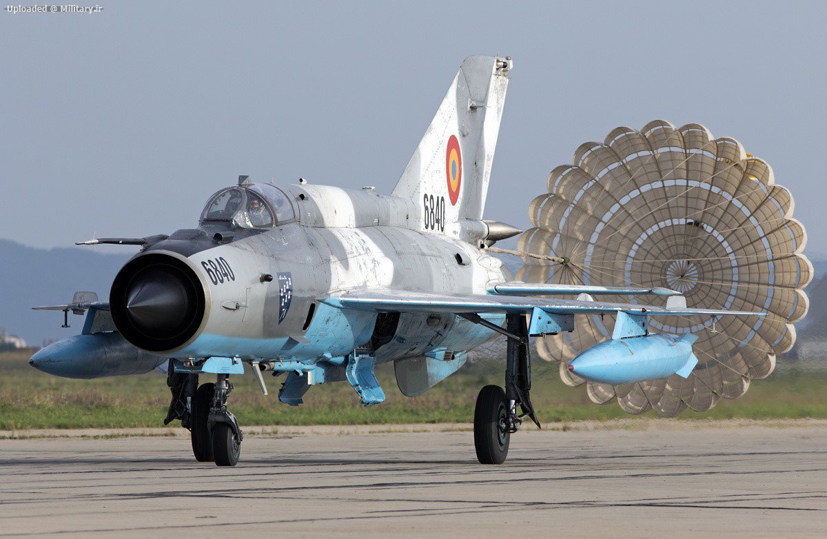 Mikoyan-Gurevich_MiG-21MF-75_Lancer_C_1.
