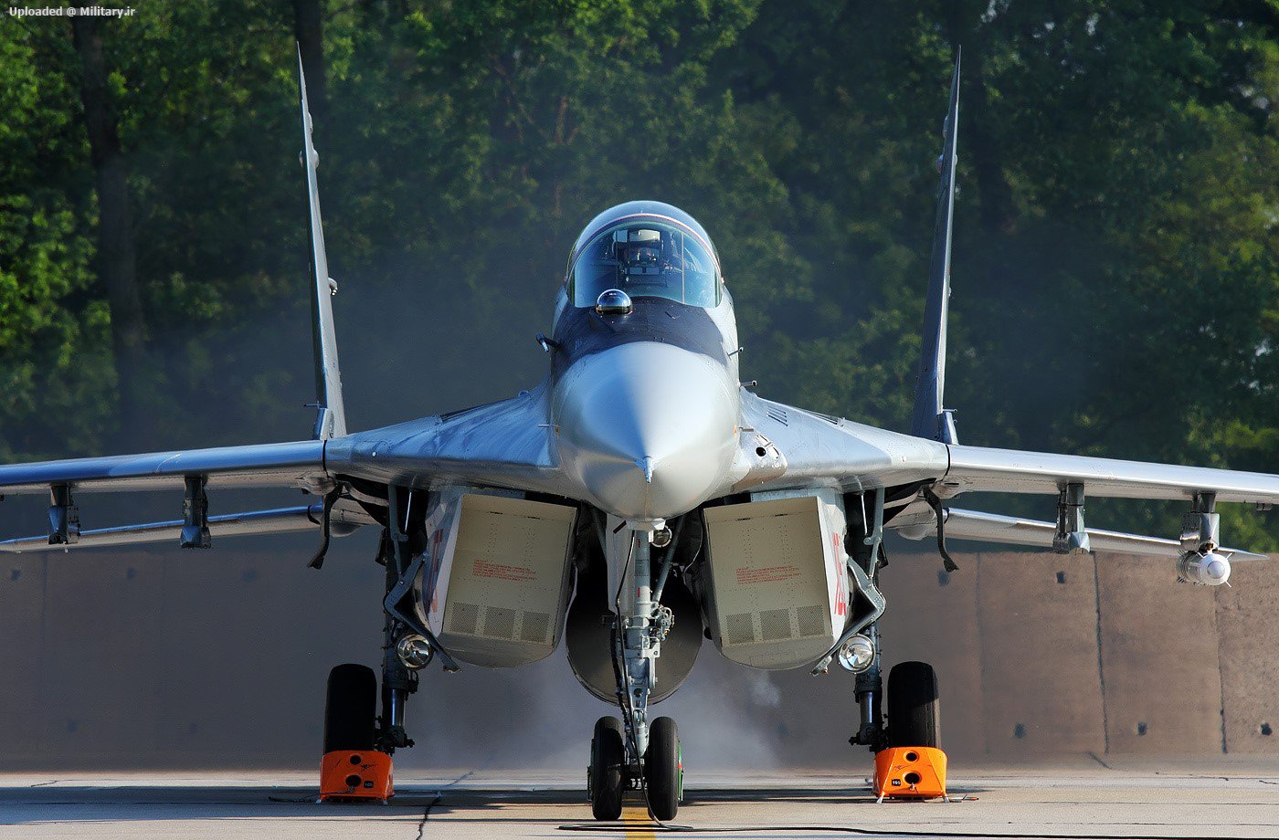 Mikoyan-Gurevich_MiG-29A_2.jpg