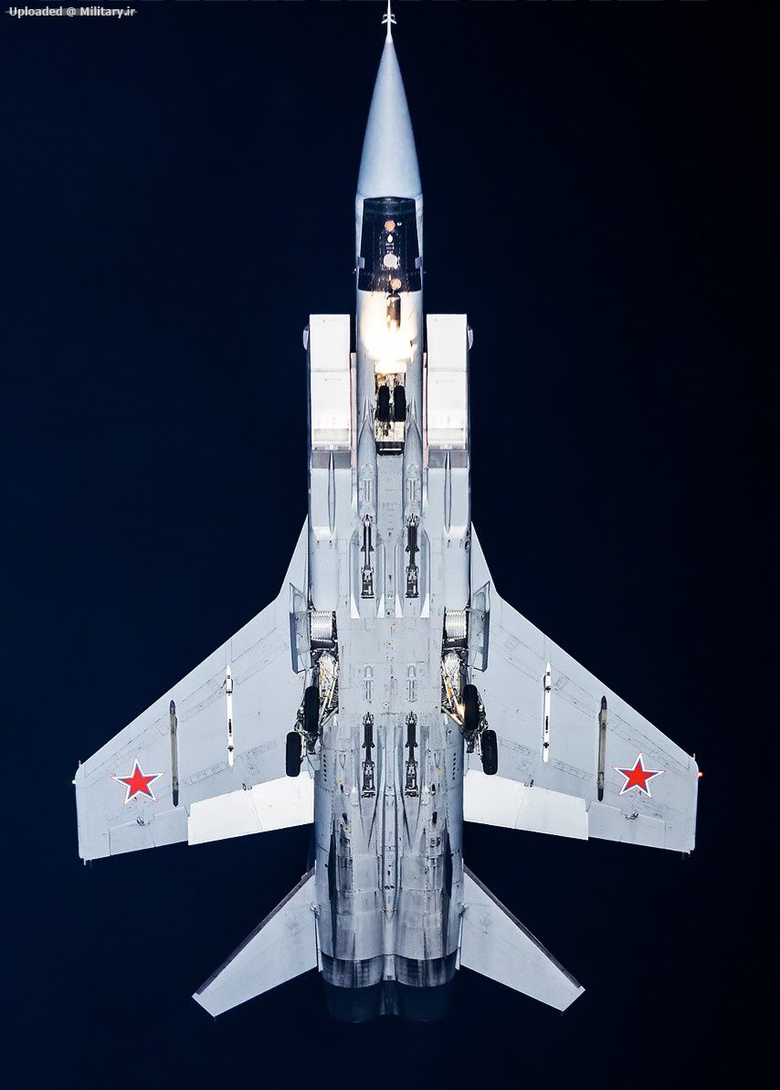 Mikoyan-Gurevich_MiG-31BSM_1.jpg