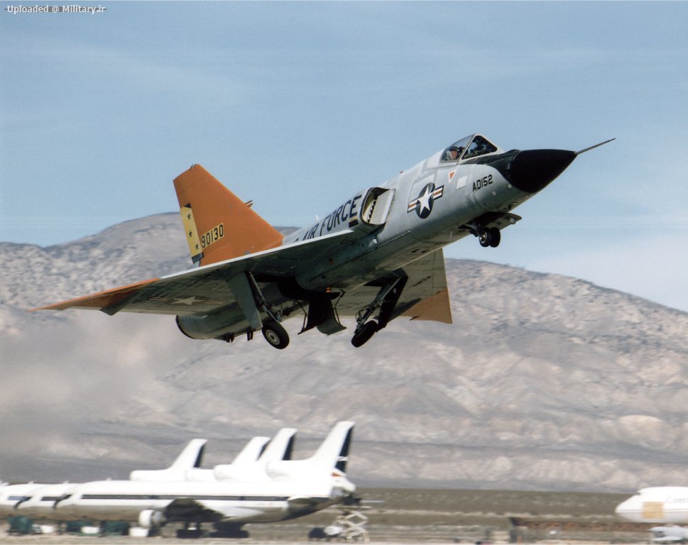 QF-106_aircraft_taking_off.jpg