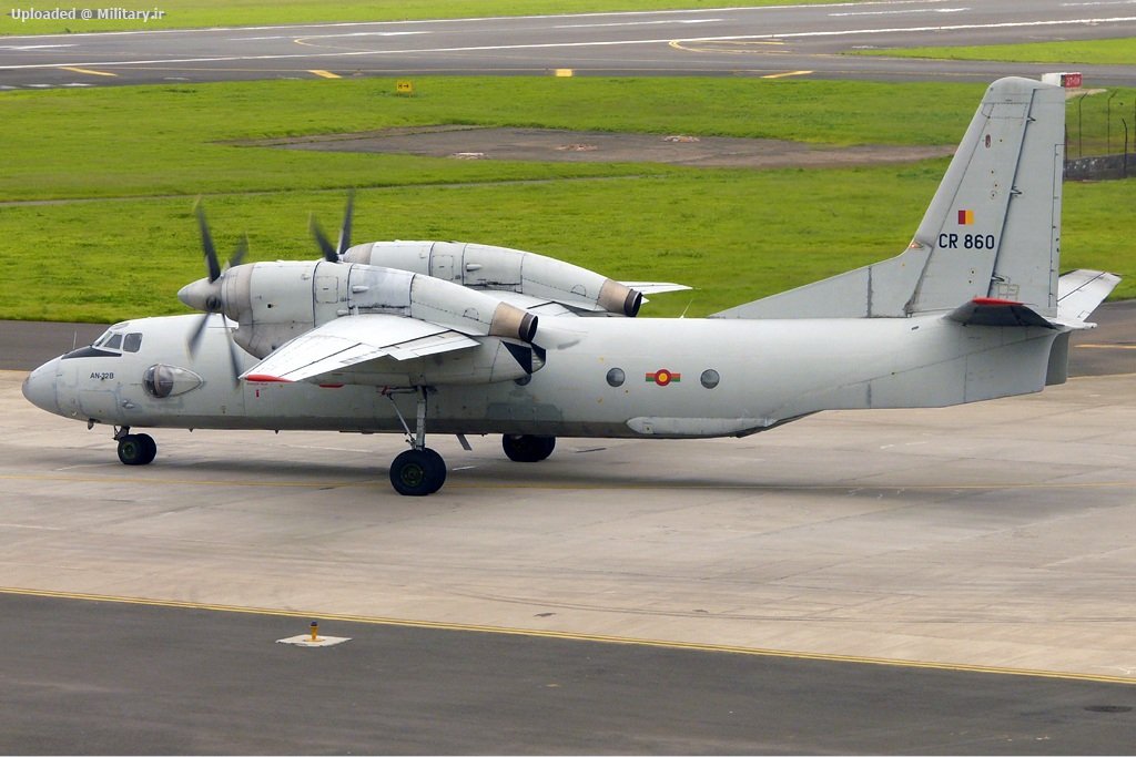 Sri_Lankan_Air_Force_Antonov_An-32B_SDS.