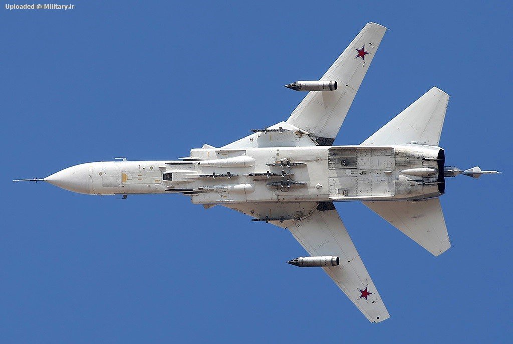 Sukhoi_Su-24M_1.jpg