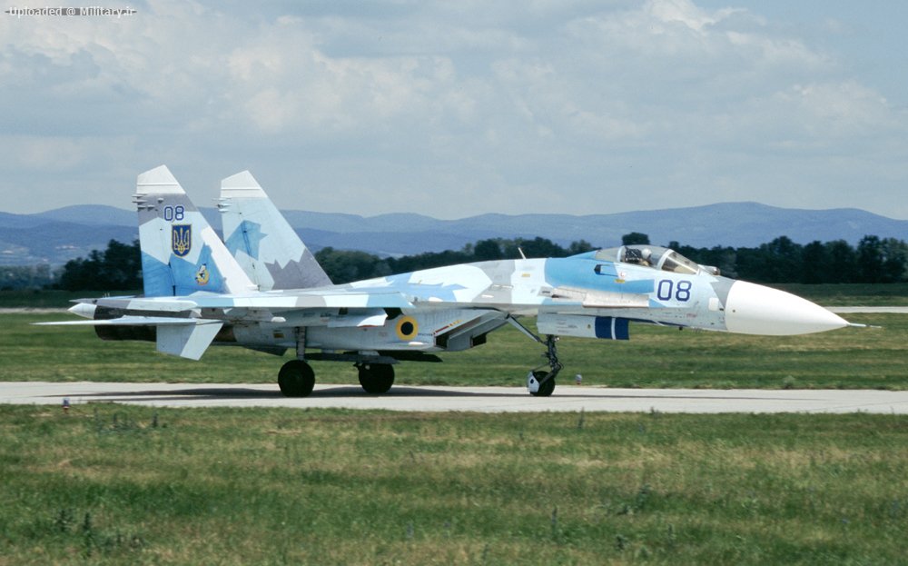 Sukhoi_Su-27P.jpg