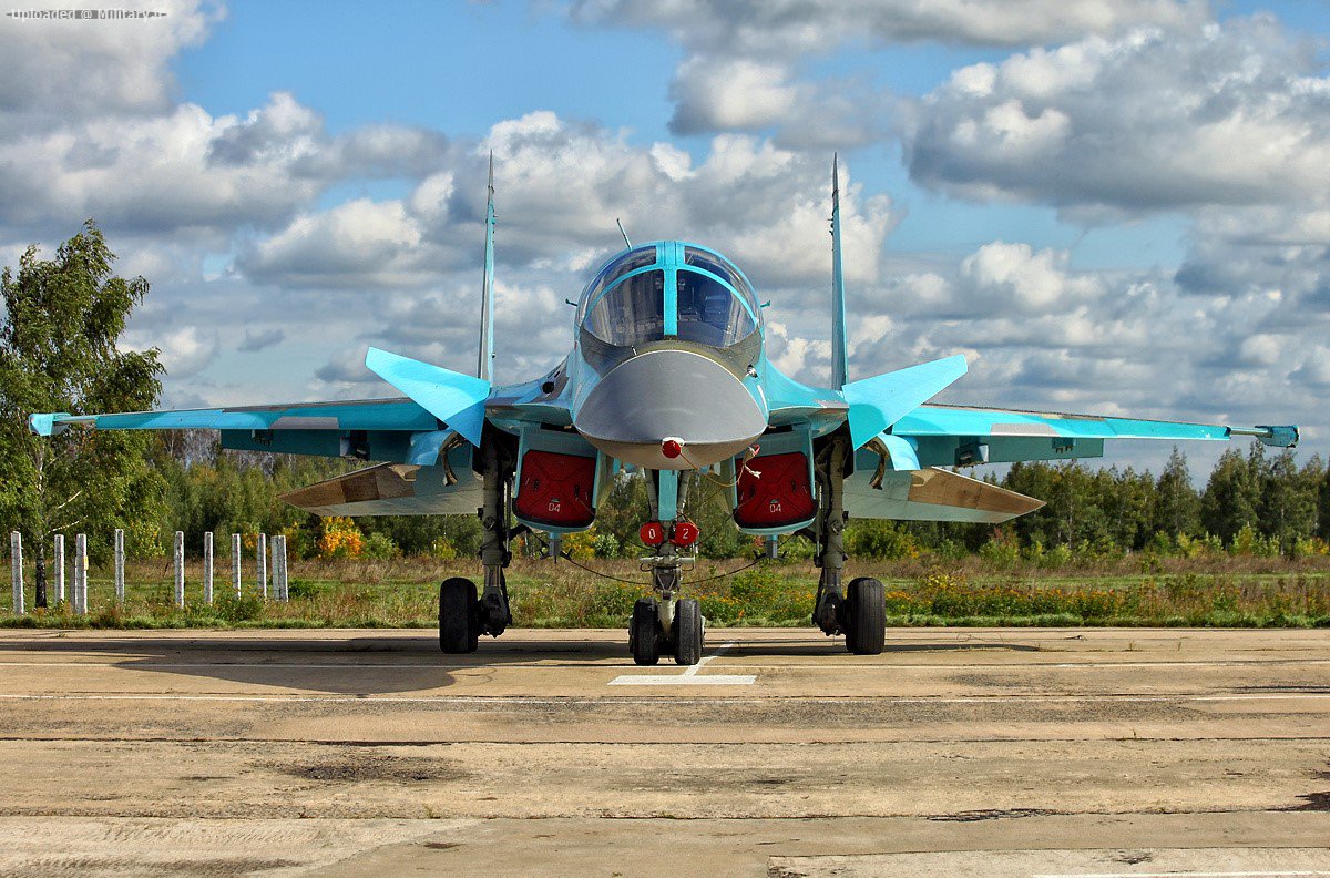 Sukhoi_Su-34_1~0.jpg