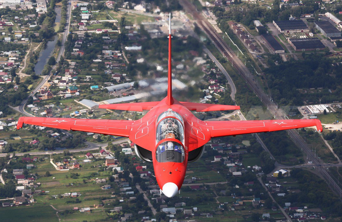 Yakovlev_Yak-130_2.jpg