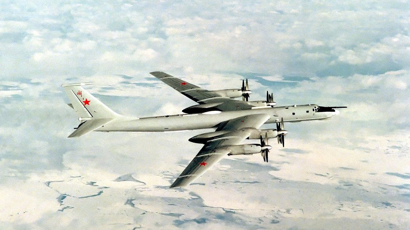 art-nebo-samolet-tu-95.jpg