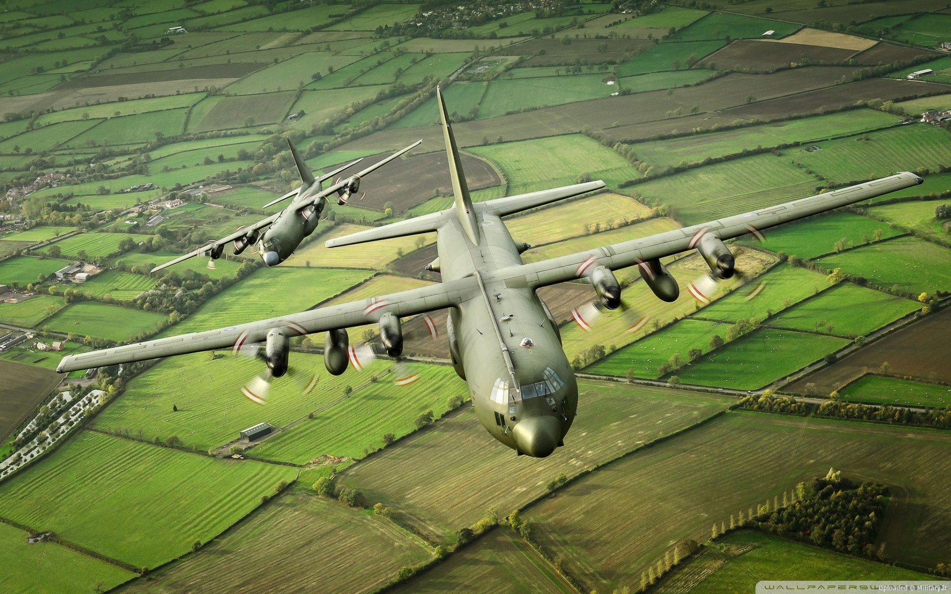 c_130k_hercules_military_transport_aircr