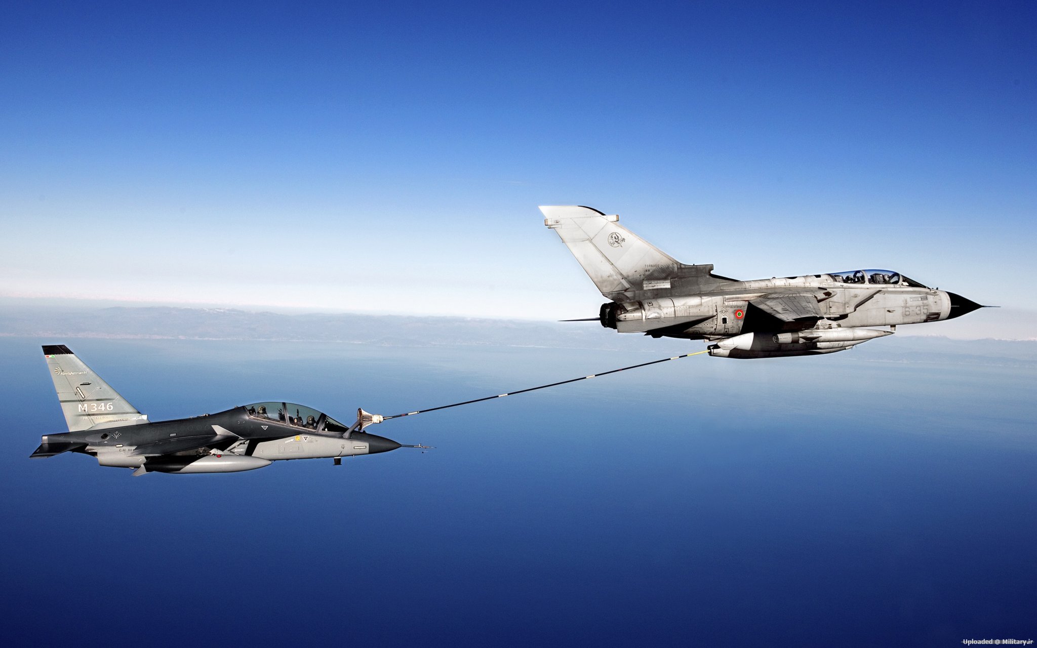 fighter_aircraft_air_to_air_refueling-wi