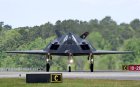 thumb_Lockheed_F-117A_Nighthawk_1.jpg