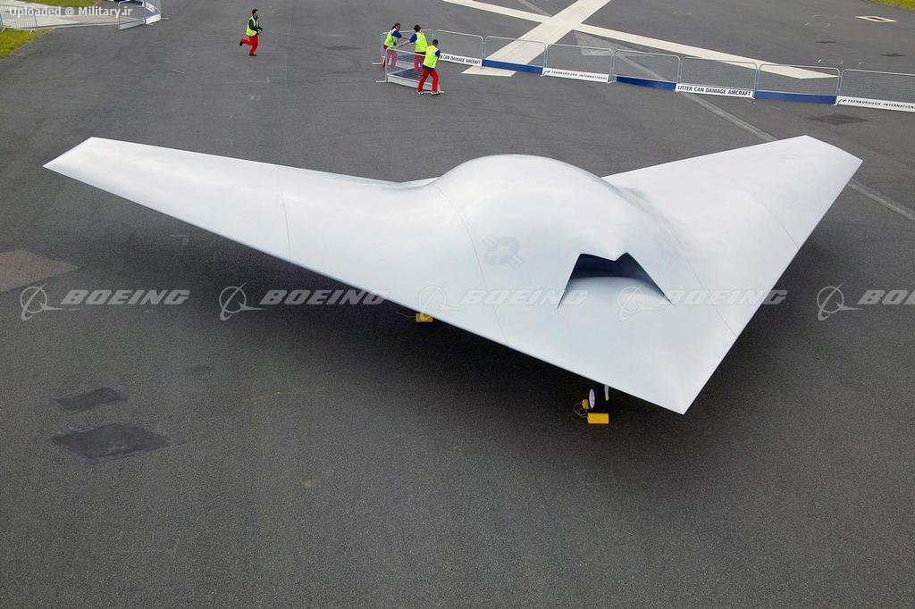 Boeing_X-45C_Full-Scale_Model_Makes_at_Farnborough_International_Air_Show.jpg