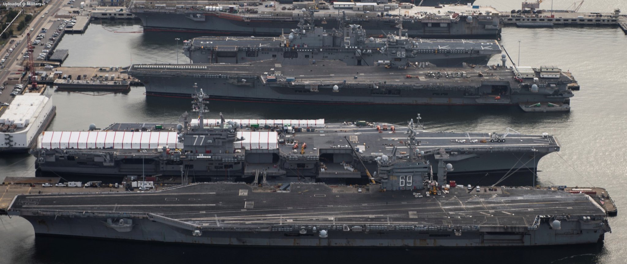 CVN-69-USS-Dwight-D-Eisenhower-102~0.jpg