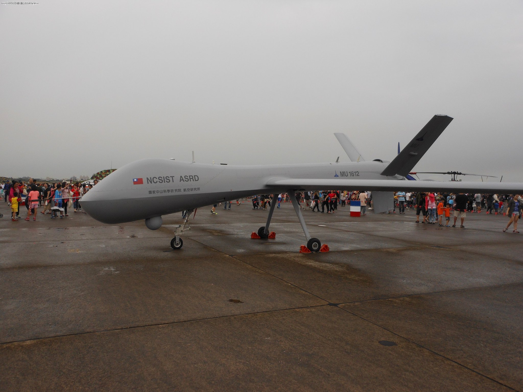 NCSIST_ASRD_MALE_UAV_Display_at_Hsinchu_Air_Force_Base.jpg