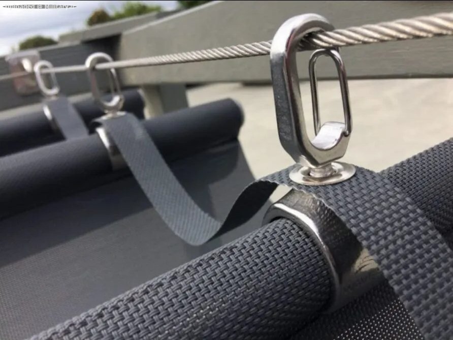 Mesh-retractor-892x669.jpg