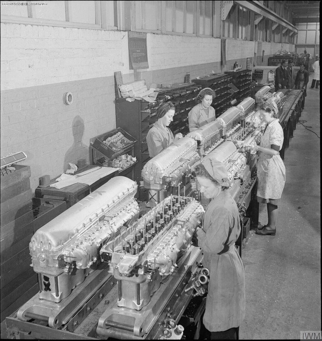Rolls_Royce_factory_-Merlin_engines_and_