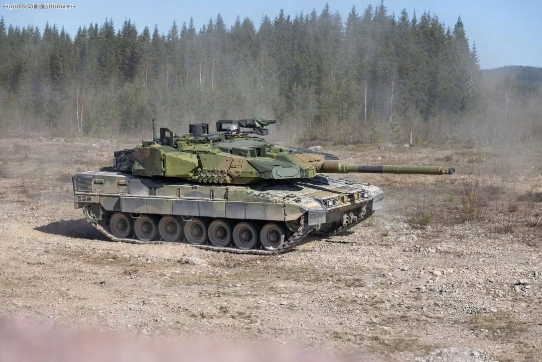 252525~1.jpg