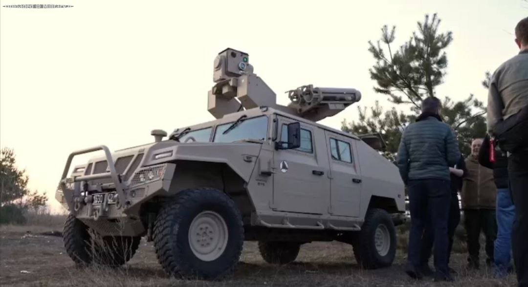 The_transfer_of_mobile_air_defense_syste