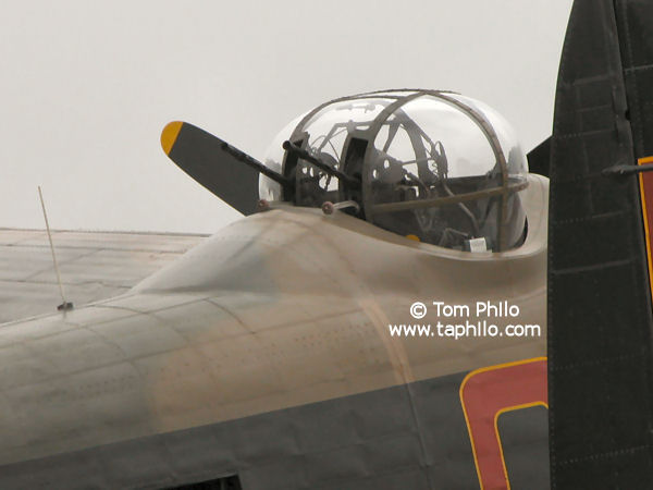 Avro-Lancaster-Mid-Upper-Turret-01.jpg