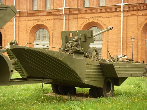 خودرو دوزیست PTS ساخت اتحاد جماهیر شوروی 1