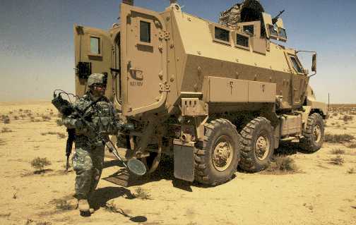 http://gallery.military.ir/albums/userpics/id_caiman_mrap_05_700.jpg
