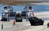 Filename=800px-USMC_LCAC_offloading.jpg
Filesize=147KiB
Dimensions=800x514
Date added=Apr 15, 2008 800px-USMC_LCAC_offloading.jpg